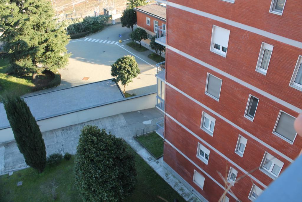 Milan House Hotel Стая снимка
